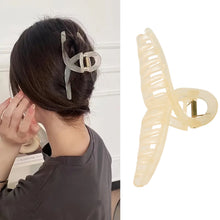 Big Plastic Hair Claw Clips Strong Clips (1 Pc / Mix Color), Hair accessories